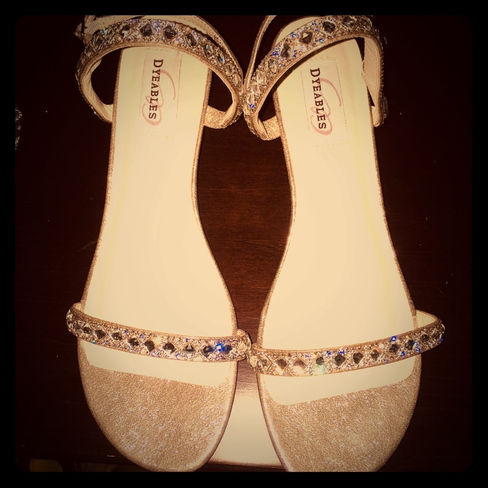 SPARKLY SANDALS SIZE 10